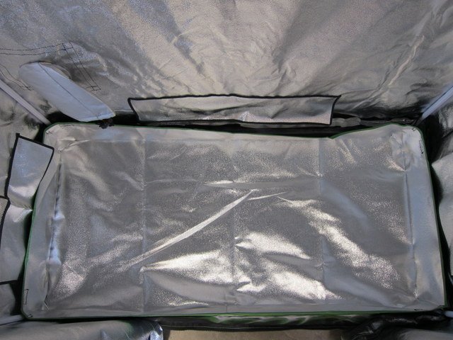 Yield Lab 48” x 24” x 60” Reflective Grow Tent flood tray top down